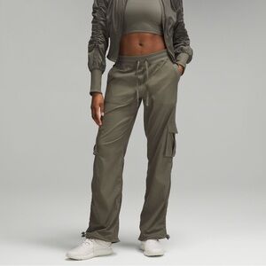 🍋Lululemon Dance Studio Relaxed Fit Mid-rise Cargo Army Green Joggers Med.